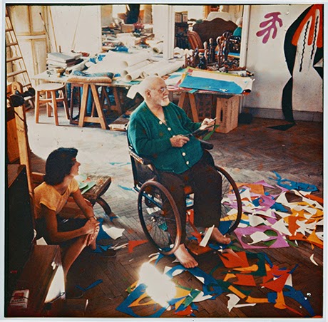 Henri Matisse in his studio. 1952  Photograph, Lydia Delectorskaya-© Succession Henri Matisse